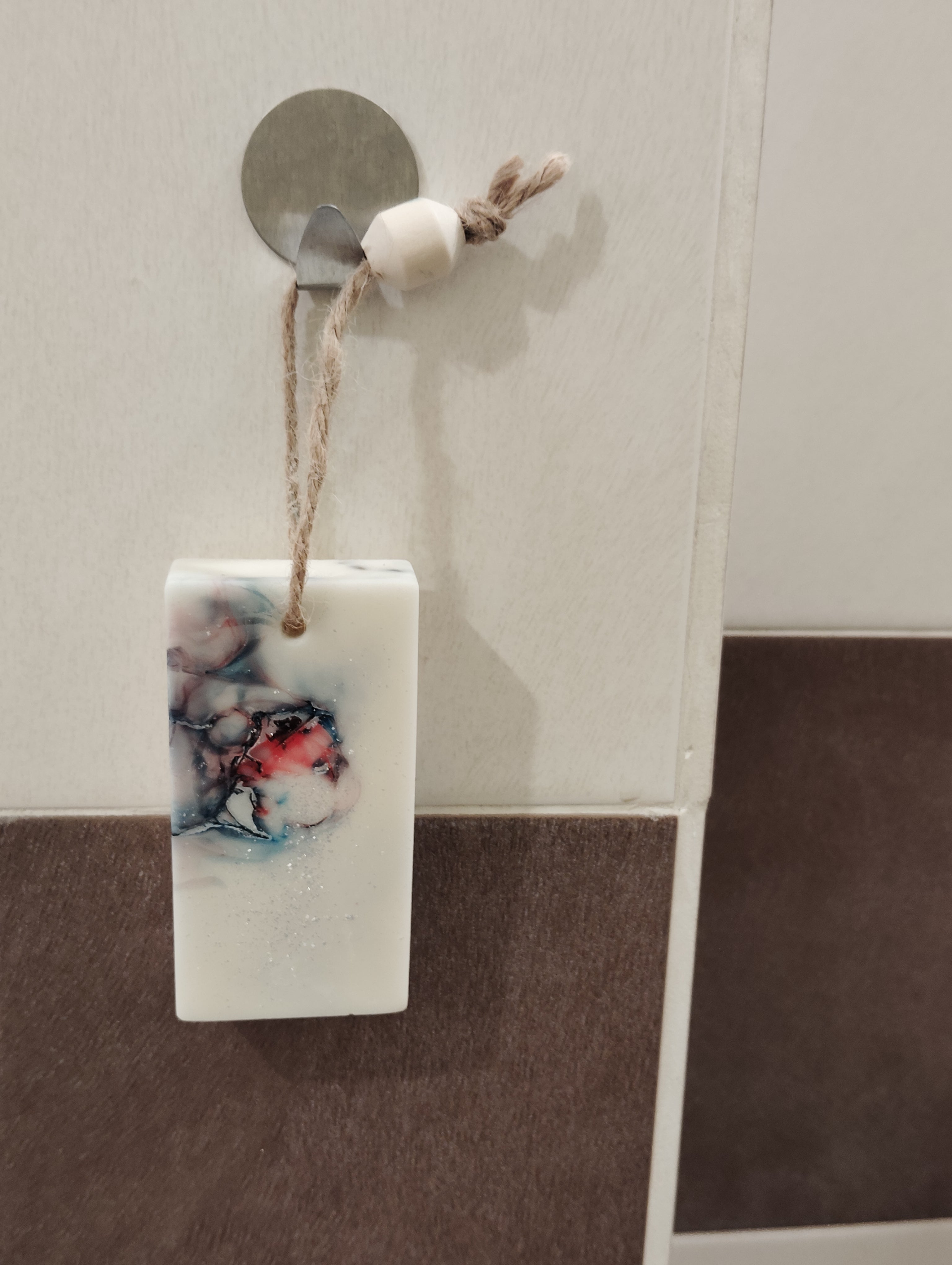 Suspension Parfumée Artisanale — Cire Naturelle & Fleurs Séchées